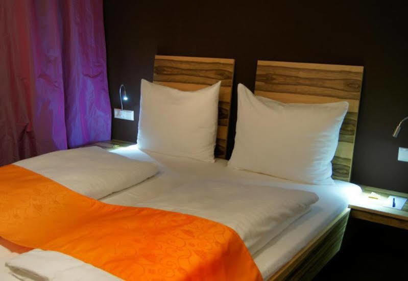 Amh Airport-messe-hotel Stuttgart Hotel Filderstadt