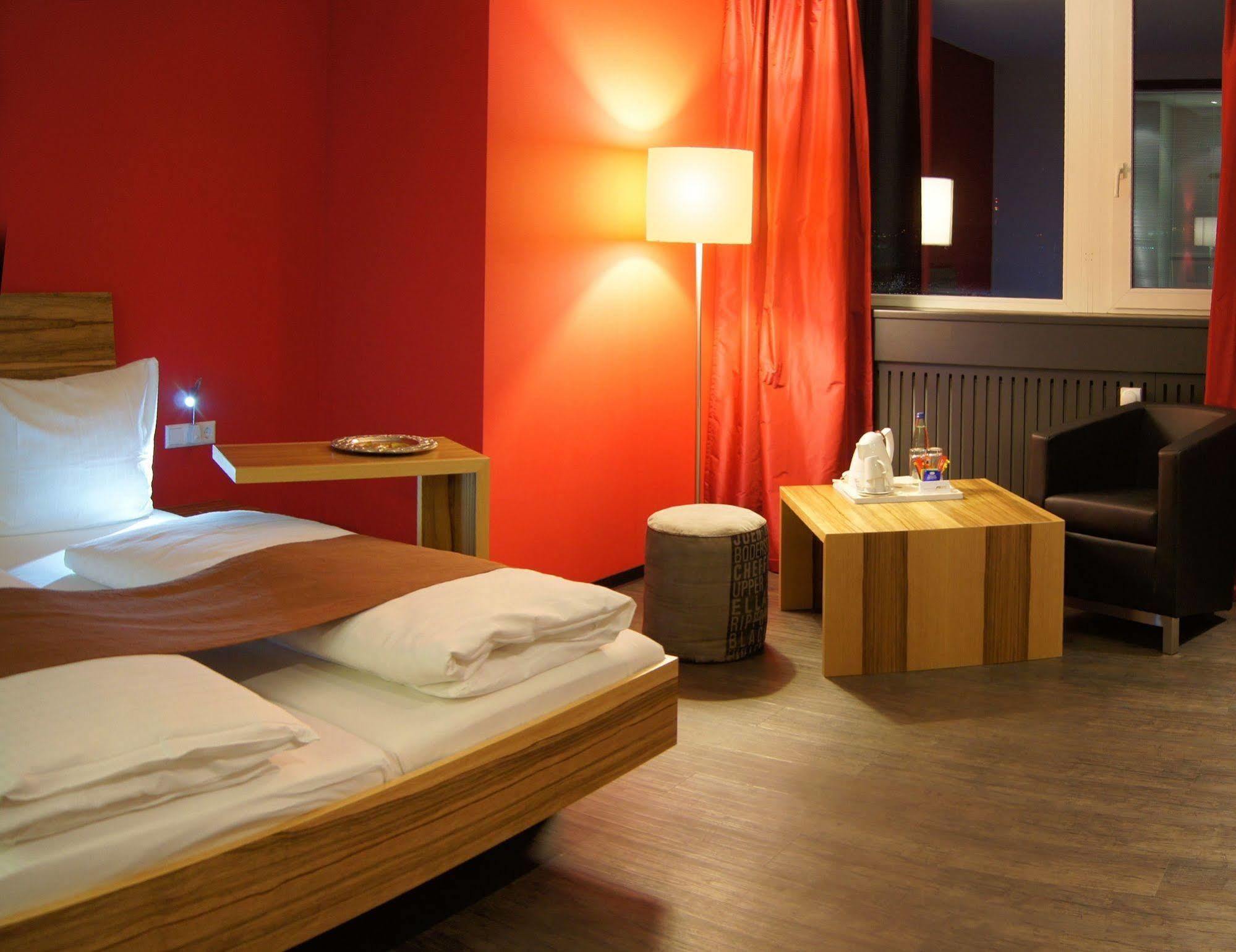 Amh Airport-messe-hotel Stuttgart