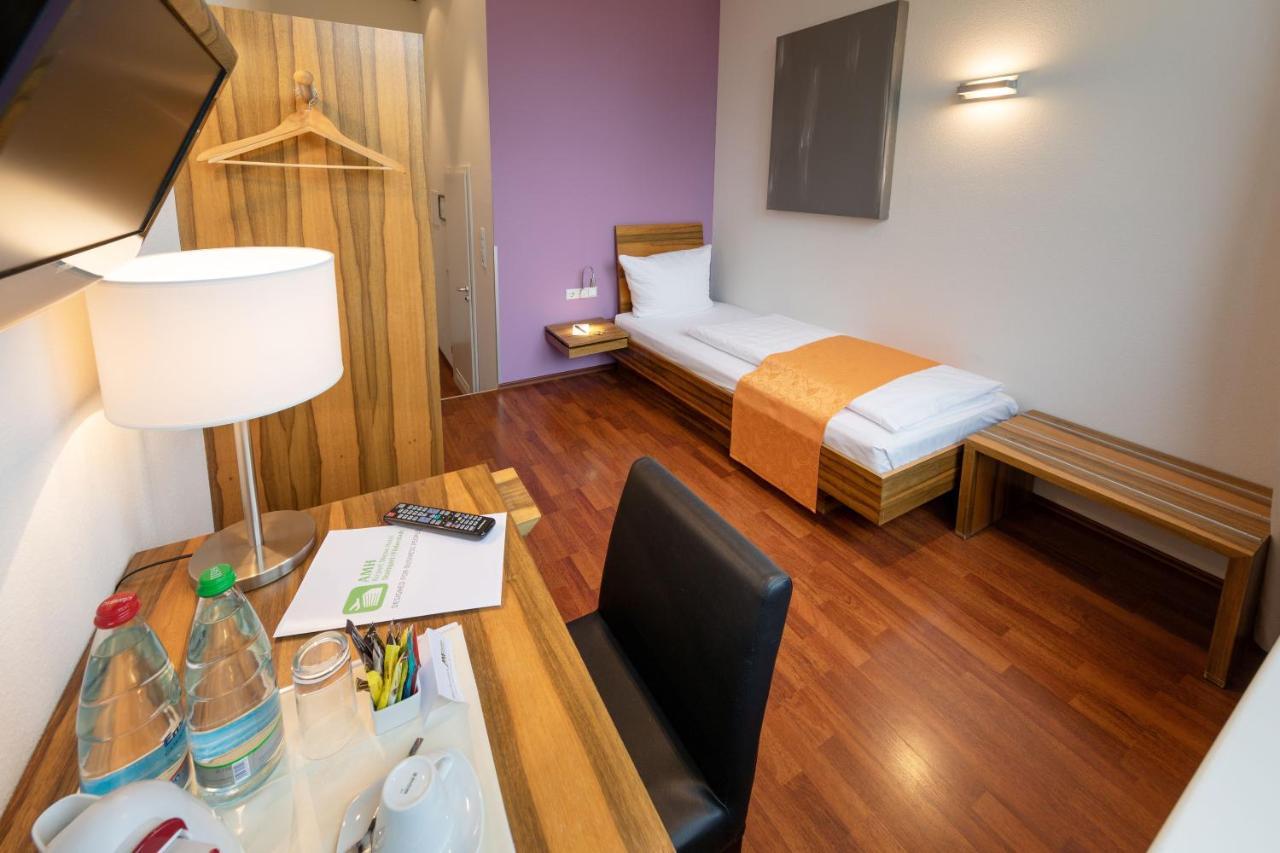 Hotel Amh Airport-messe-hotel Stuttgart 3*