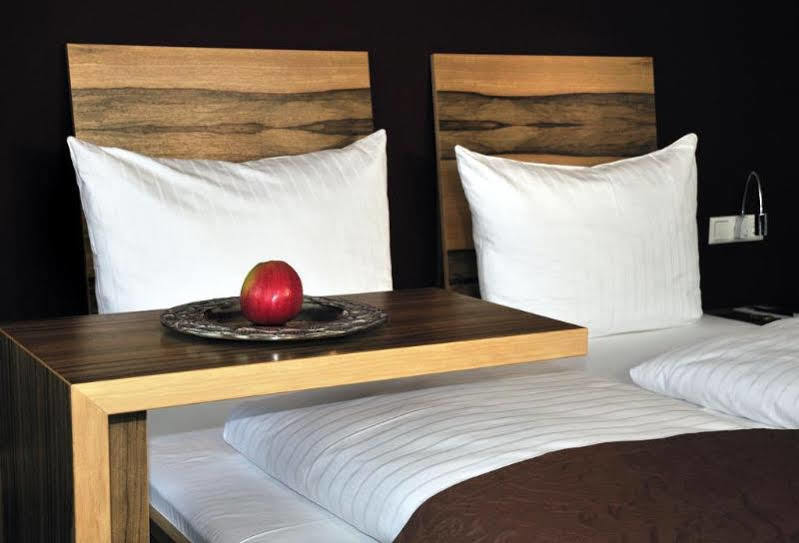 Amh Airport-messe-hotel Stuttgart 3*