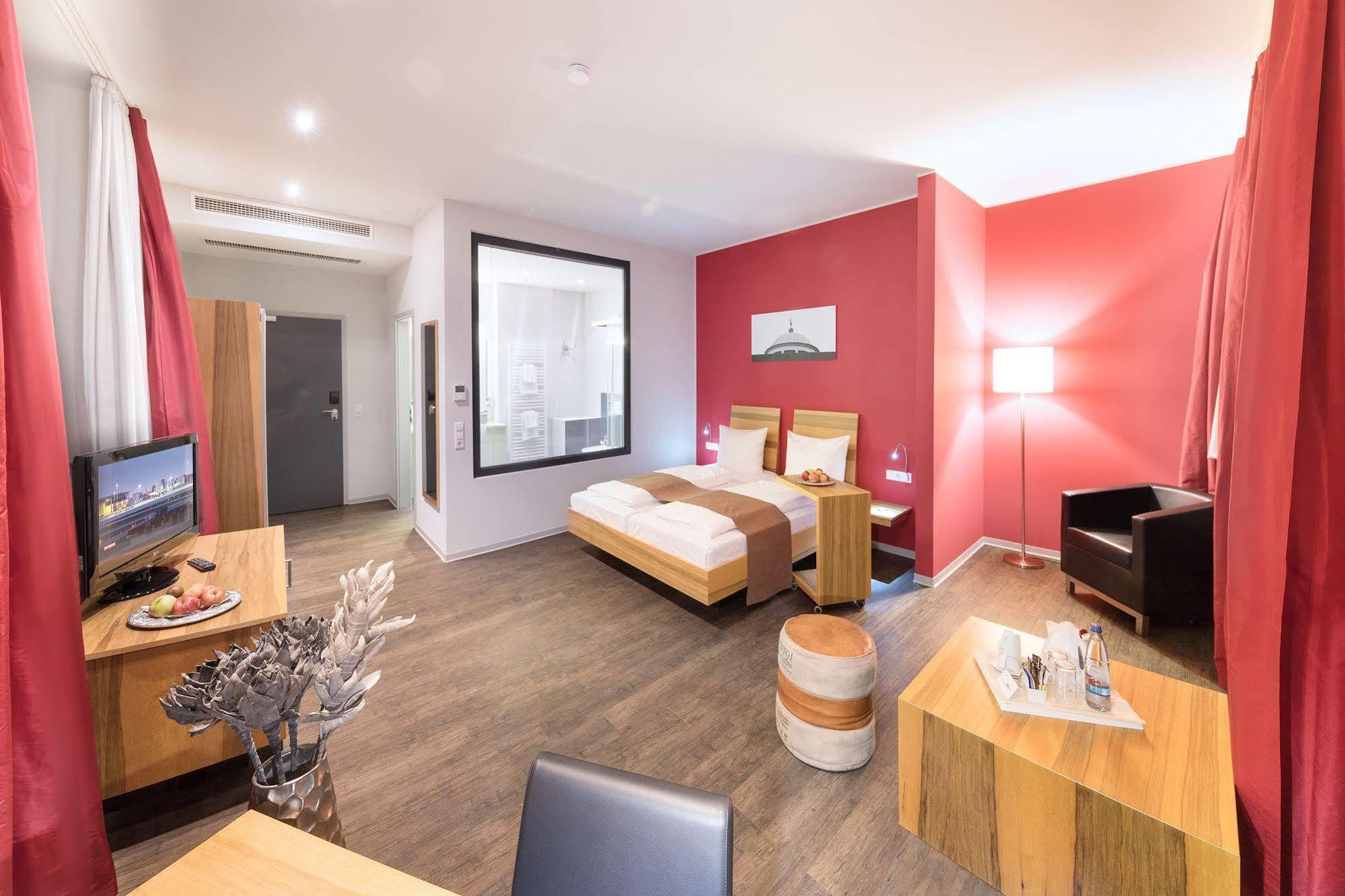Hotel Amh Airport-messe-hotel Stuttgart