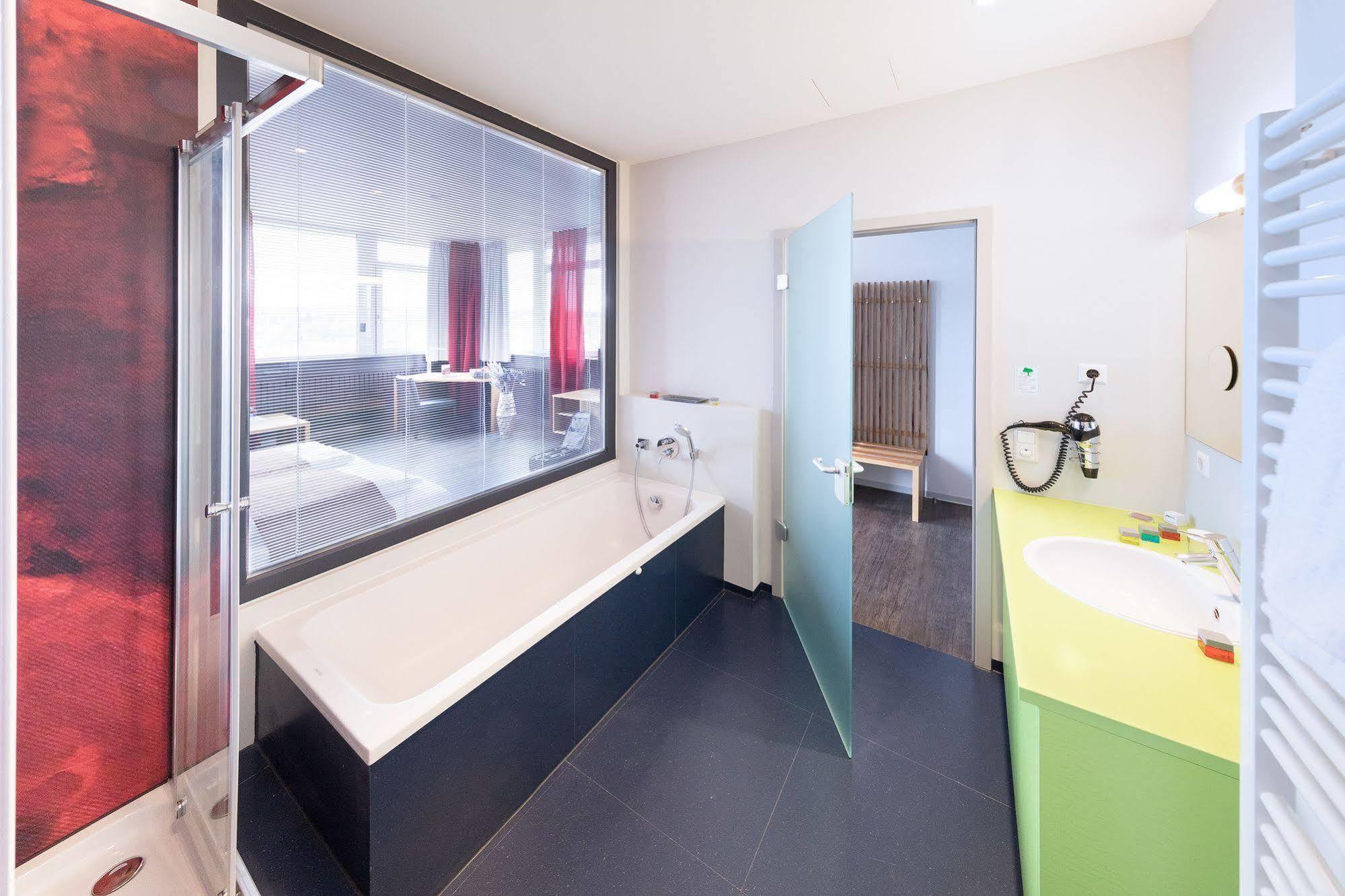 Amh Airport-messe-hotel Stuttgart Hotel 3*