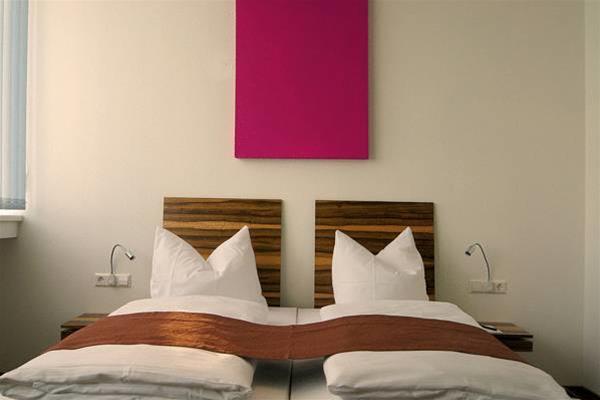 Amh Airport-messe-hotel Stuttgart 3*