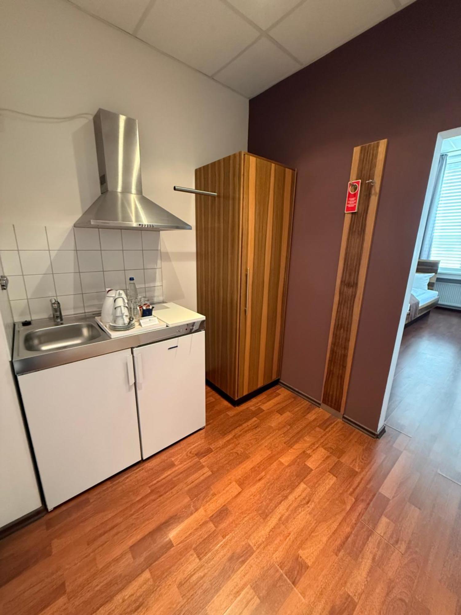 Amh Airport-messe-hotel Stuttgart Hotel