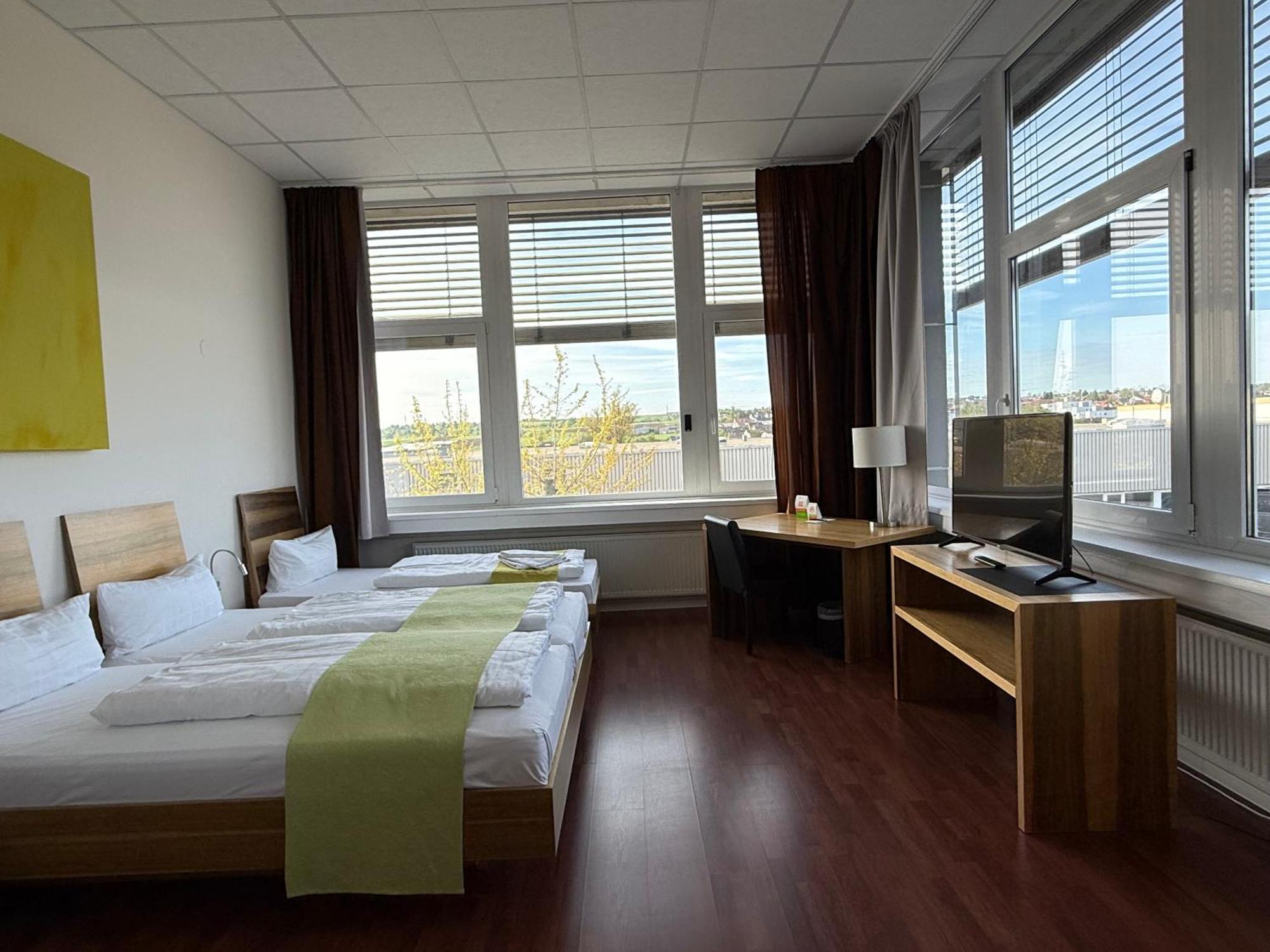 Hotel Amh Airport-messe-hotel Stuttgart Filderstadt